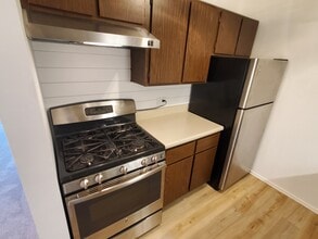 216 Shorewood Dr, Unit 2C in Glendale Heights, IL - Building Photo - Building Photo
