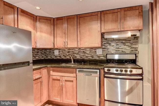 property at 1739 19th St NW