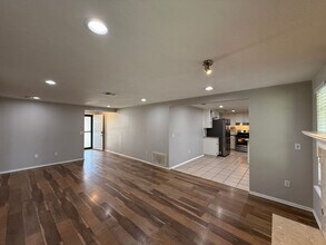 1071 Castlebury Mansion in Yukon, OK - Building Photo - Building Photo