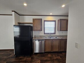 76 Meggan Dr in Hastings, MN - Building Photo - Building Photo