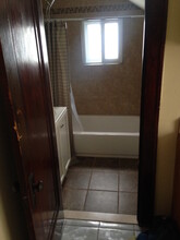 3077 Lafayette Blvd-Unit -Upper in Lincoln Park, MI - Building Photo - Building Photo