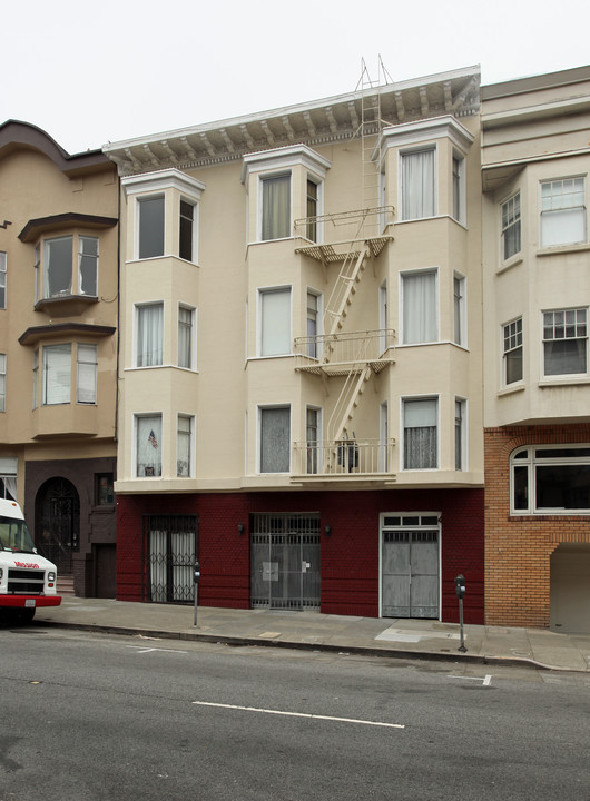 1750 Washington St in San Francisco, CA - Building Photo