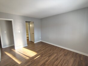 600 Reusens Rd in Lynchburg, VA - Foto de edificio - Building Photo