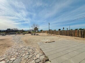 10784 Cochiti Rd in Apple Valley, CA - Building Photo - Building Photo