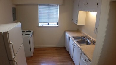 1015 Carolina Ave NW-Unit -3 in Winston-Salem, NC - Building Photo - Building Photo