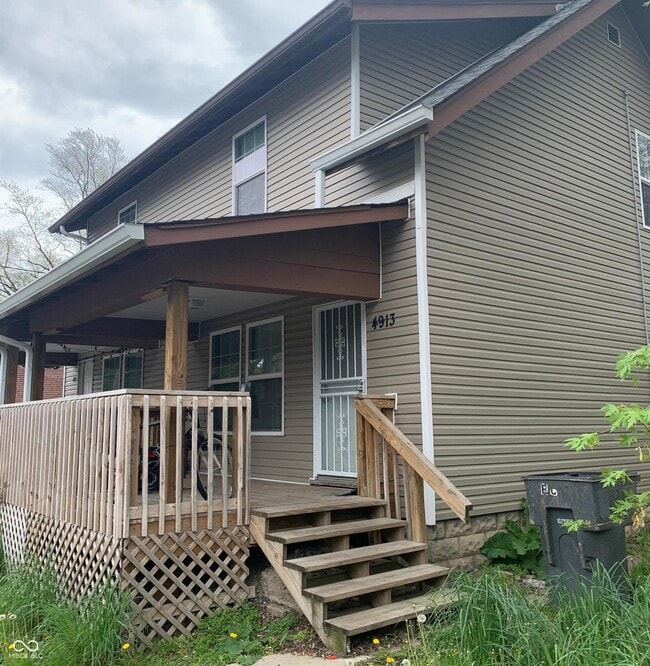 4913 E Michigan St in Indianapolis, IN - Building Photo - Building Photo
