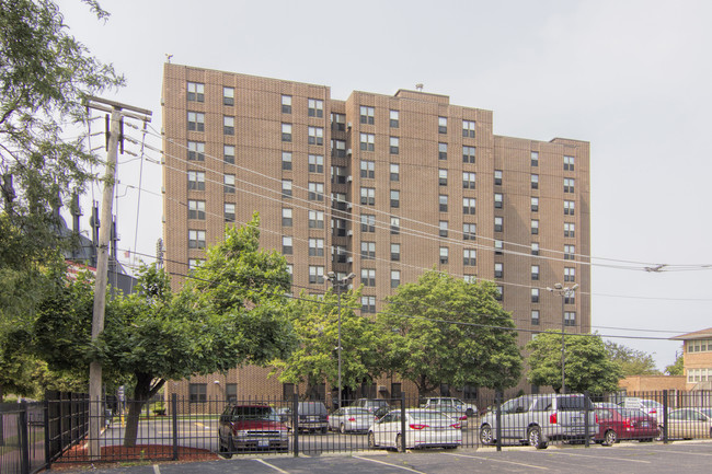 T.E. Brown Apartments in Chicago, IL - Building Photo - Building Photo