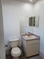 11239 Blythville Rd in Spring Hill, FL - Building Photo