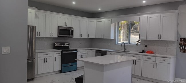 property at 4 Ashton Rd