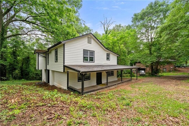 5901 Ridge Dr SE in Mableton, GA - Building Photo - Building Photo