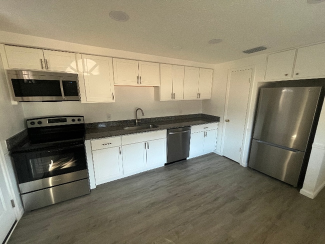 property at 4312 Mesa Dr