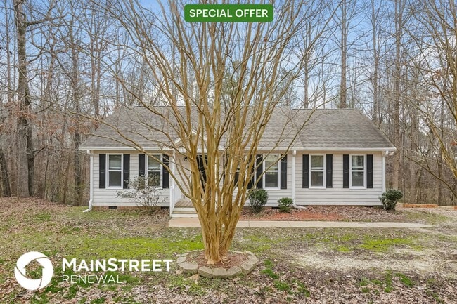 property at 1913 Hemlock Cir