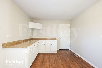 760 Larkdale Row in Wauconda, IL - Building Photo - Building Photo