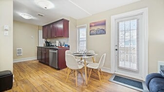 35 Henry St in St John's, NL - Building Photo