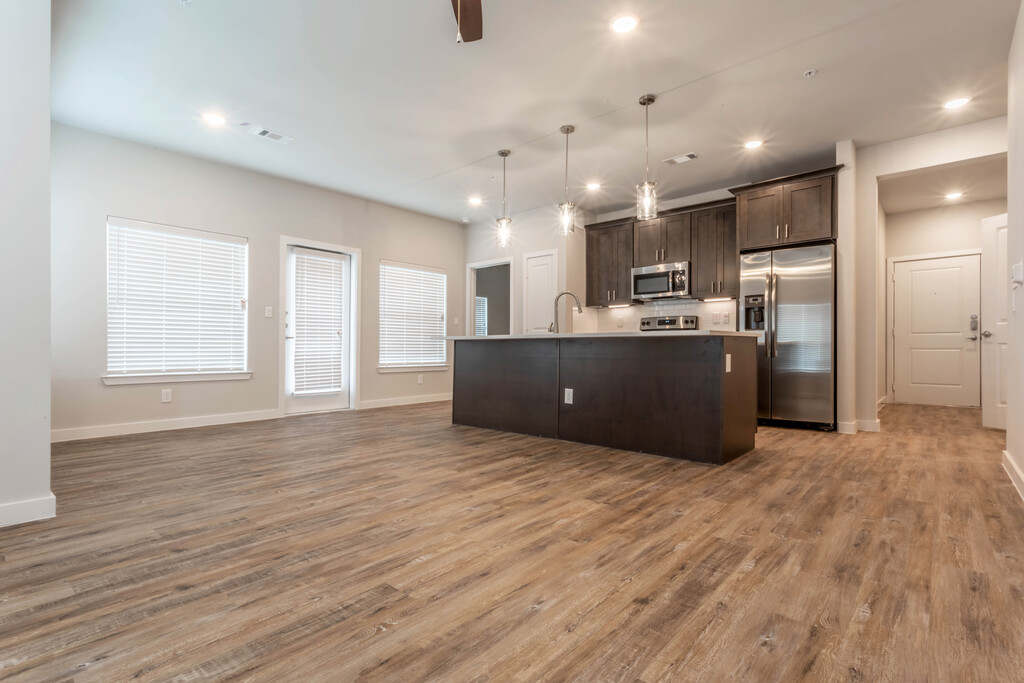 Elation at Grandway West Apartments in Katy, TX | ApartmentHomeLiving.com