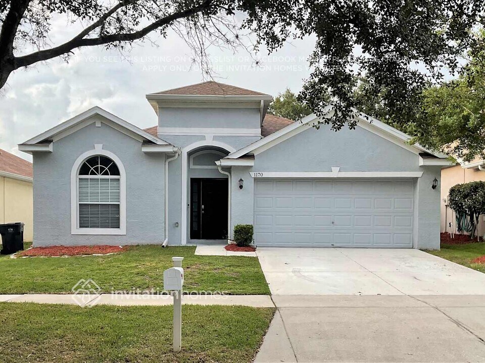 1170 Emerald Hill Way in Valrico, FL - Building Photo