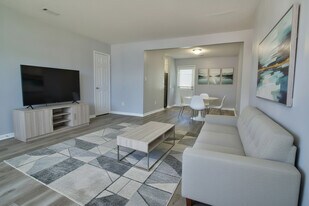 The Henry in Athens, AL - Building Photo