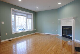 65 Georgetown Dr in Nashua, NH - Building Photo - Building Photo