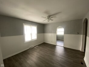402 N Bradley Ave in Indianapolis, IN - Building Photo - Building Photo