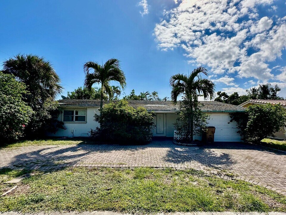 308 SE 12th St in Deerfield Beach, FL - Building Photo