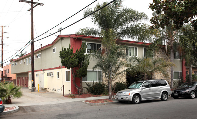 231 Loma Ave in Long Beach, CA - Foto de edificio - Building Photo