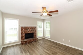 845 Simon Ive Dr in Lawrenceville, GA - Building Photo - Building Photo