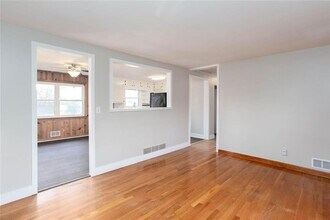 2663 Hicks Rd in Marietta, GA - Building Photo - Building Photo