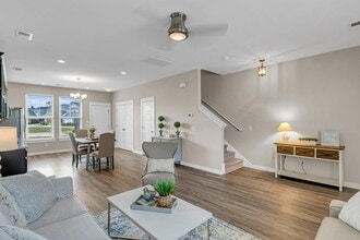 146 Winding Branch Dr in Summerville, SC - Foto de edificio - Building Photo