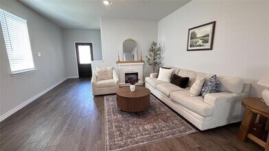 1025 Wind Drift Wy in Fort Worth, TX - Building Photo - Building Photo