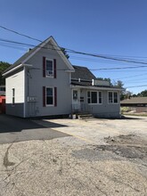 45 Birch St in Derry, NH - Building Photo - Building Photo