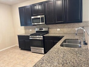 2335 Republic Wy in Missouri City, TX - Building Photo - Building Photo