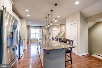 22501 Verde Gate Terrace in Ashburn, VA - Foto de edificio - Building Photo