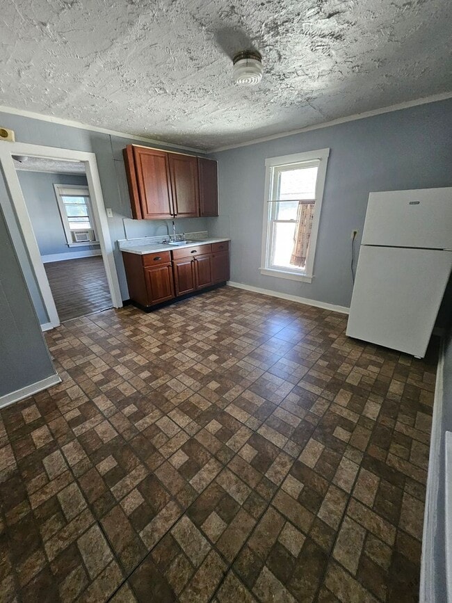 property at 209 Poplar St