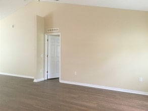 1959 Alambra Cir in Apopka, FL - Building Photo - Building Photo