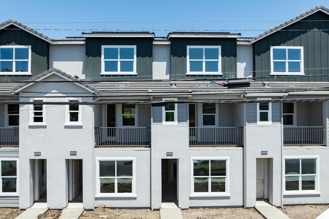 Silverado Terrace in Calistoga, CA - Building Photo - Building Photo