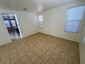 42060 Veneto Dr in Temecula, CA - Building Photo - Building Photo