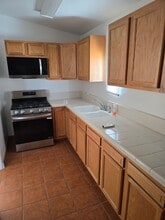 3074 N Alvernon Way in Tucson, AZ - Building Photo - Building Photo