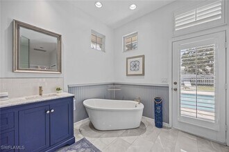 707 Portside Dr in Naples, FL - Building Photo - Building Photo