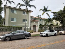 45 Antilla Ave in Coral Gables, FL - Building Photo