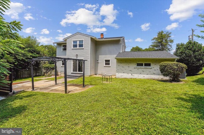8411 Berea Ct in Vienna, VA - Building Photo - Building Photo