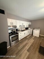 4535 Stonestreet Rd in Louisville, KY - Building Photo