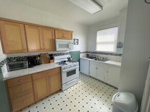 1219 H St in Eureka, CA - Building Photo - Building Photo