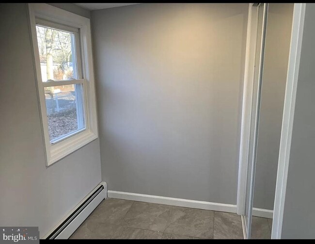 67 Syringa St in Browns Mills, NJ - Building Photo - Building Photo