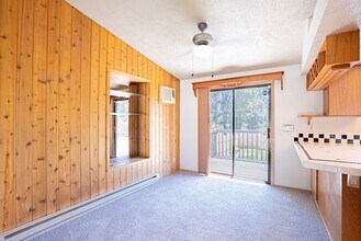 3328 E 34th Ave in Spokane, WA - Foto de edificio - Building Photo