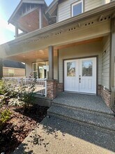 8669 Ashbury Ct in Blaine, WA - Building Photo - Building Photo