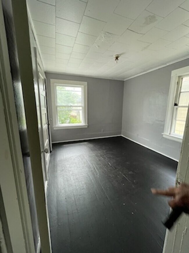 32-34 Diringer Pl-Unit -Unit 1 in Rochester, NY - Building Photo - Building Photo