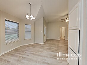 603 Dakota Dr in Joshua, TX - Building Photo - Building Photo