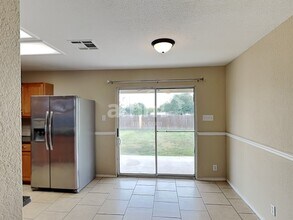 105 Paige Bend in Hutto, TX - Building Photo - Building Photo