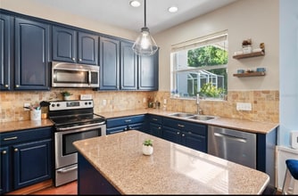 12935 Solola Way in Trinity, FL - Building Photo - Building Photo