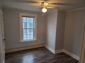 85 Green St, Unit 1 in Biddeford, ME - Building Photo - Building Photo